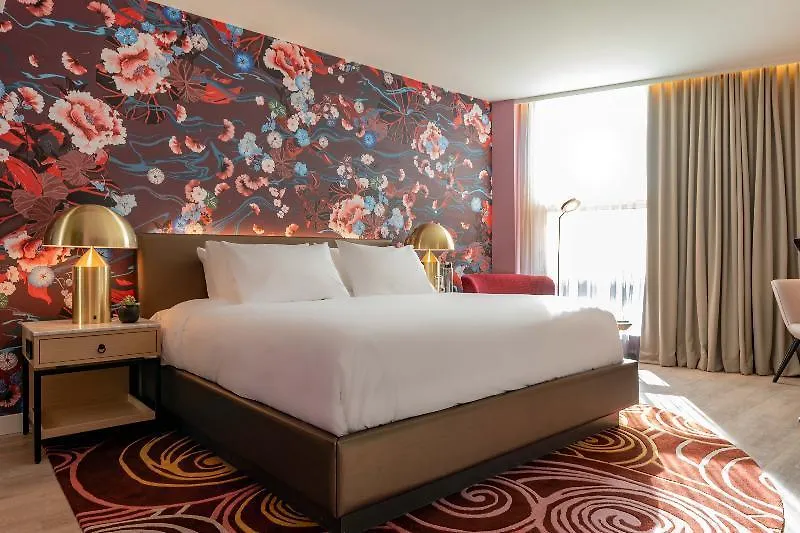 Versante Hotel Richmond 5*,  Canada
