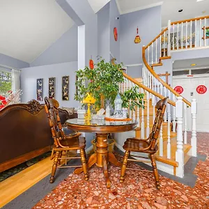 Guest house Charming Family